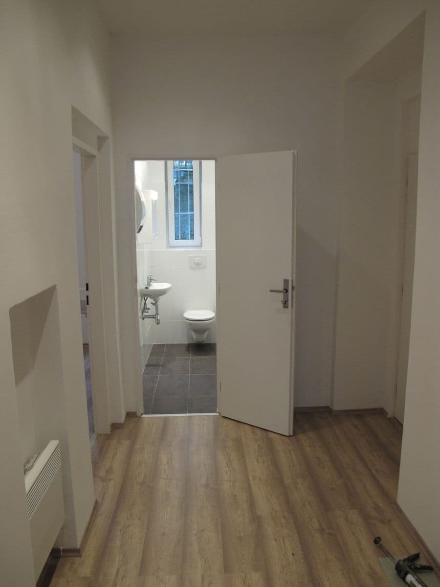 Prenájom bytu 1-izbový 48 m², Jagellonská, Praha, Praha Prenájom bytu 1-izbový 48 m², Jagellonská, Praha, Praha