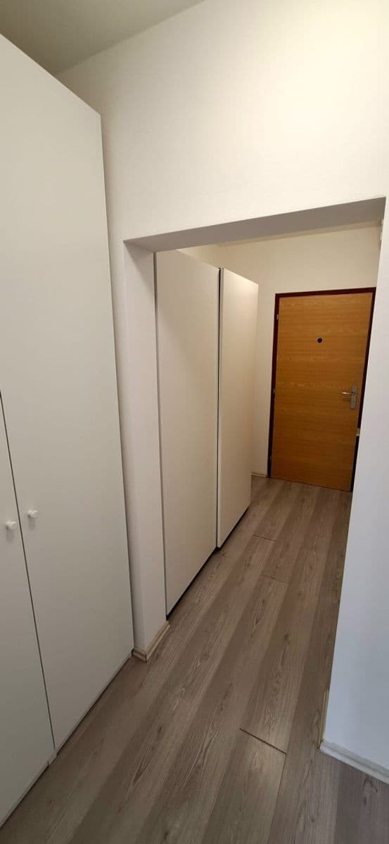 Prenájom bytu 2-izbový 41 m², Ratibořská, Praha, Praha Prenájom bytu 2-izbový 41 m², Ratibořská, Praha, Praha