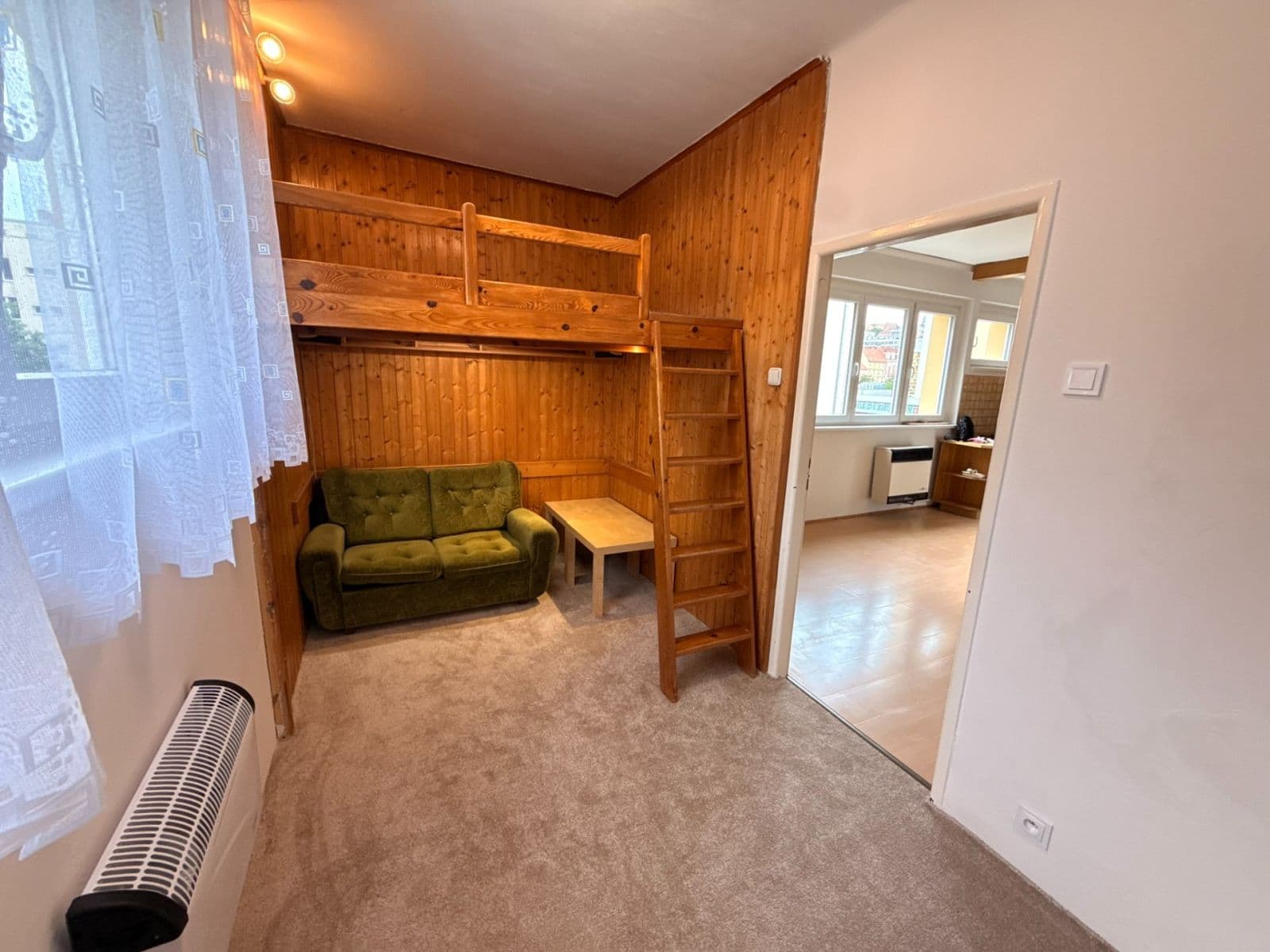 Prenájom bytu 2-izbový 42 m², Nad Kajetánkou, Praha, Praha Prenájom bytu 2-izbový 42 m², Nad Kajetánkou, Praha, Praha