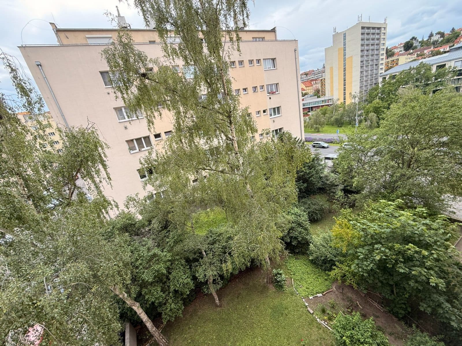 Prenájom bytu 2-izbový 42 m², Nad Kajetánkou, Praha, Praha Prenájom bytu 2-izbový 42 m², Nad Kajetánkou, Praha, Praha