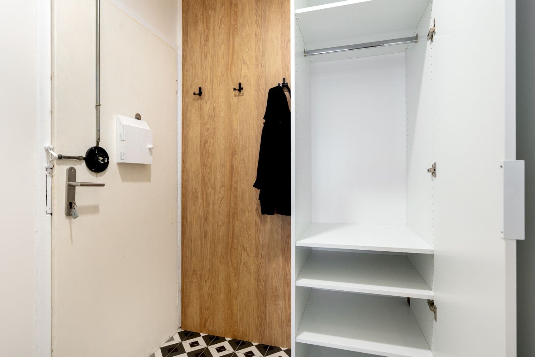 Prenájom bytu 1-izbový 23 m², Strančická, Praha, Praha Prenájom bytu 1-izbový 23 m², Strančická, Praha, Praha