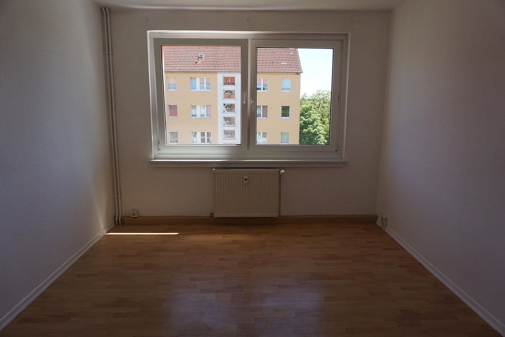 Prenájom bytu 4-izbový 75 m², Neue Burgkemnitzer Str. 53, Muldestausee, Sasko-Anhaltsko Prenájom bytu 4-izbový 75 m², Neue Burgkemnitzer Str. 53, Muldestausee, Sasko-Anhaltsko