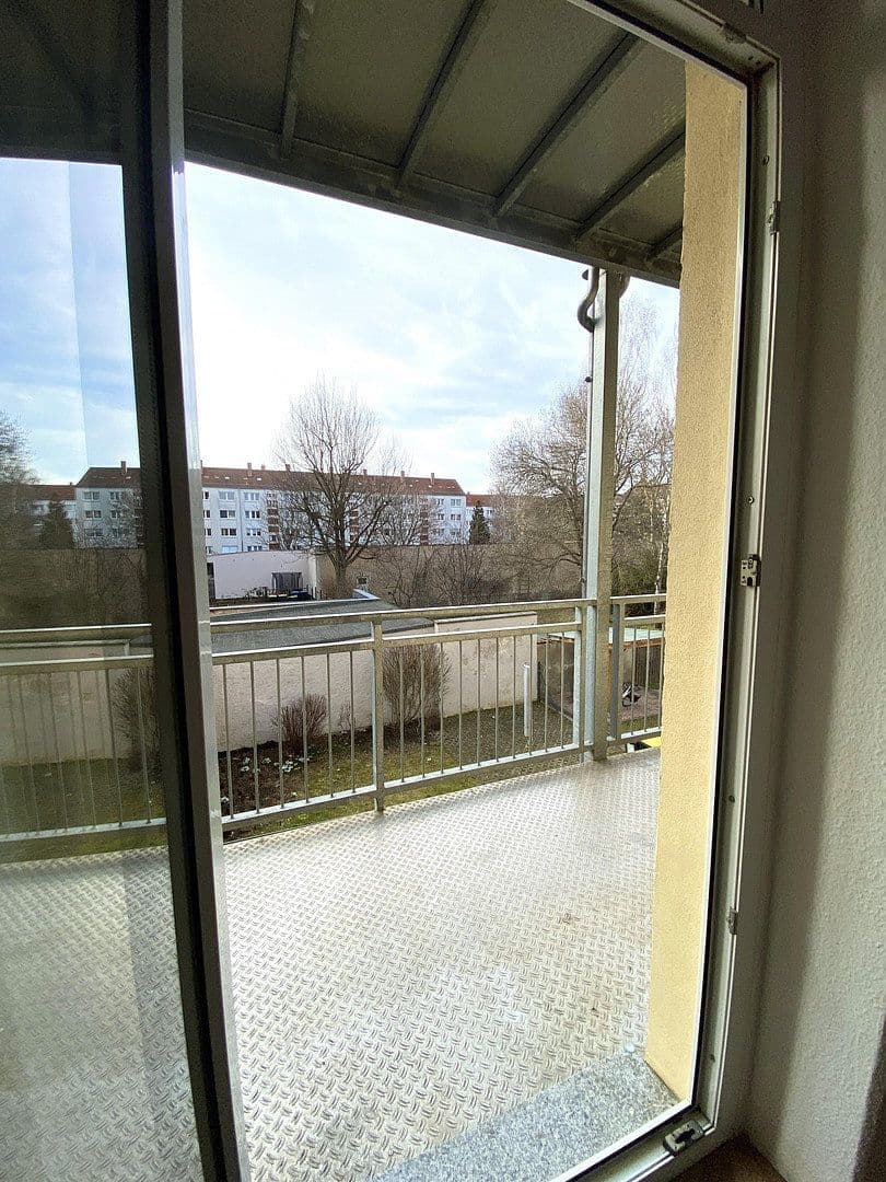 Prenájom bytu 3-izbový 75 m², Wiesestraße 86, Gera, Durínsko Prenájom bytu 3-izbový 75 m², Wiesestraße 86, Gera, Durínsko