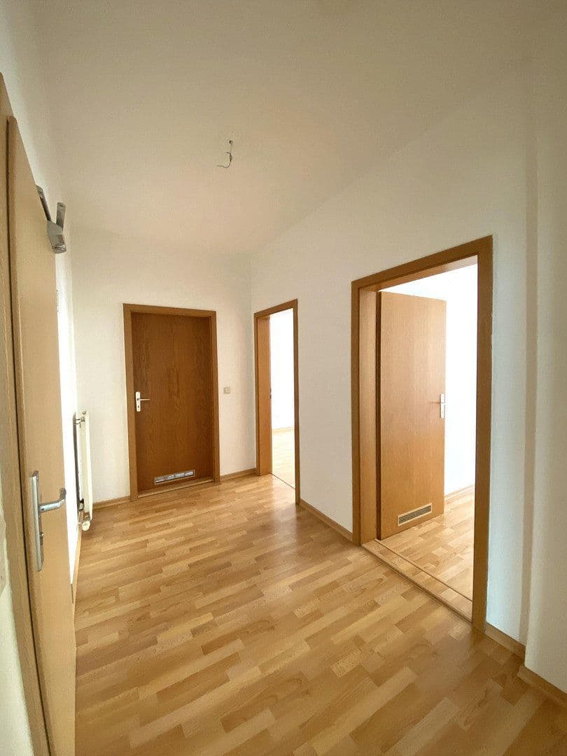 Prenájom bytu 3-izbový 75 m², Wiesestraße 86, Gera, Durínsko Prenájom bytu 3-izbový 75 m², Wiesestraße 86, Gera, Durínsko