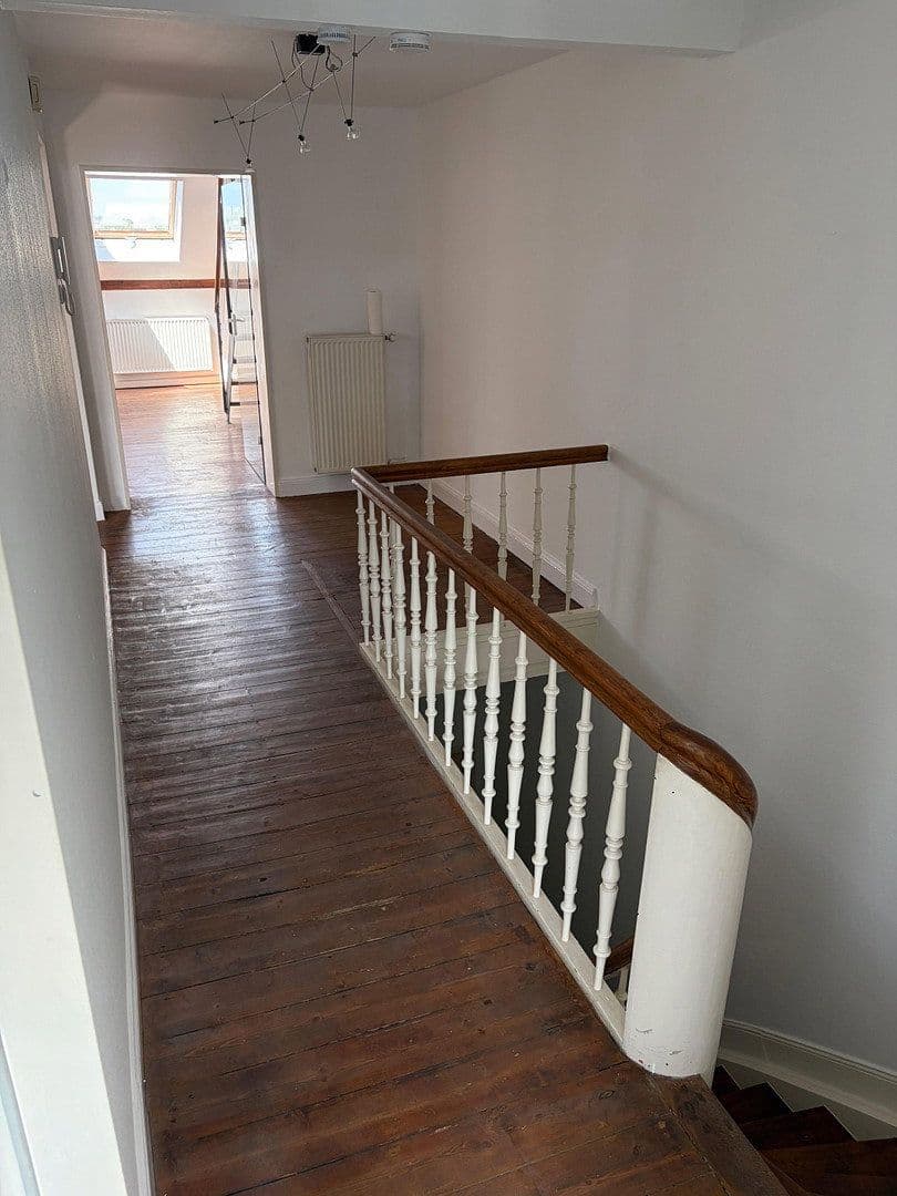 Prenájom bytu 3-izbový 90 m², Jülicherstr. 142, Aachen, Severné Porýnie - Westfálsko Prenájom bytu 3-izbový 90 m², Jülicherstr. 142, Aachen, Severné Porýnie - Westfálsko