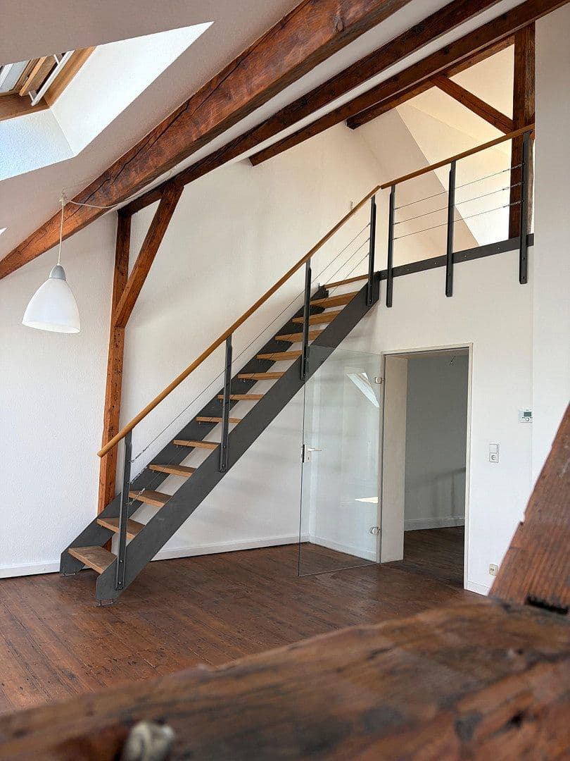 Prenájom bytu 3-izbový 90 m², Jülicherstr. 142, Aachen, Severné Porýnie - Westfálsko Prenájom bytu 3-izbový 90 m², Jülicherstr. 142, Aachen, Severné Porýnie - Westfálsko