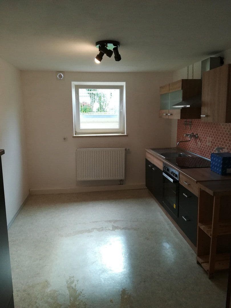 Prenájom bytu 3-izbový 75 m², Zeppelinstraße 14e, Waldkraiburg, Bavorsko Prenájom bytu 3-izbový 75 m², Zeppelinstraße 14e, Waldkraiburg, Bavorsko