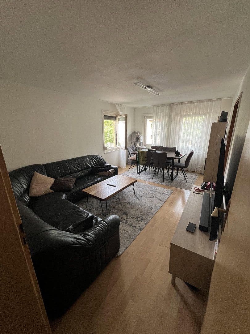 Predaj domu 246 m², pozemek 246 m², Asperg, Bádensko-Wurttembersko Predaj domu 246 m², pozemek 246 m², Asperg, Bádensko-Wurttembersko