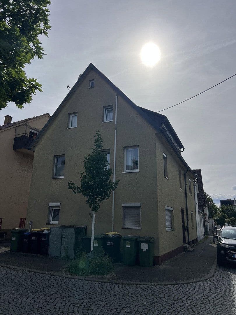 Predaj domu 246 m², pozemek 246 m², Asperg, Bádensko-Wurttembersko Predaj domu 246 m², pozemek 246 m², Asperg, Bádensko-Wurttembersko