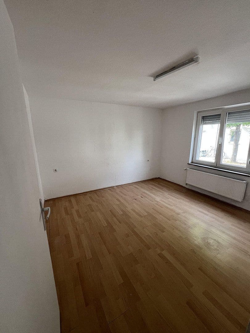 Predaj domu 246 m², pozemek 246 m², Asperg, Bádensko-Wurttembersko Predaj domu 246 m², pozemek 246 m², Asperg, Bádensko-Wurttembersko