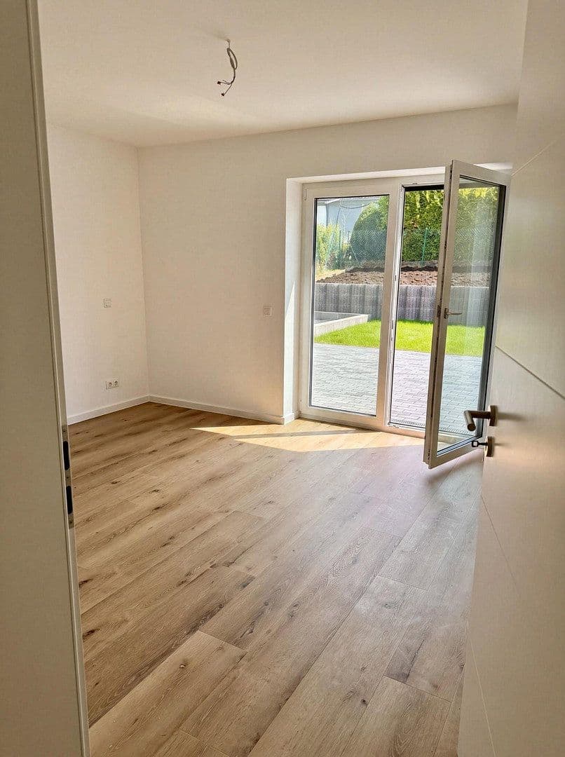Prenájom bytu 3-izbový 100 m², Berliner Str. 8, Bad Kreuznach, Porýnie-Falcko Prenájom bytu 3-izbový 100 m², Berliner Str. 8, Bad Kreuznach, Porýnie-Falcko