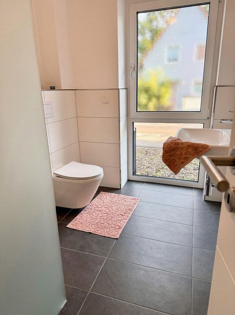 Prenájom bytu 3-izbový 100 m², Berliner Str. 8, Bad Kreuznach, Porýnie-Falcko Prenájom bytu 3-izbový 100 m², Berliner Str. 8, Bad Kreuznach, Porýnie-Falcko