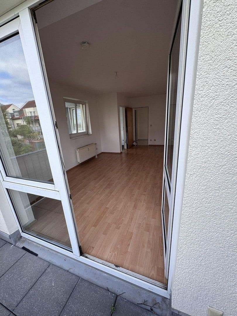Prenájom bytu 2-izbový 50 m², Schönefeld, Brandenbursko Prenájom bytu 2-izbový 50 m², Schönefeld, Brandenbursko