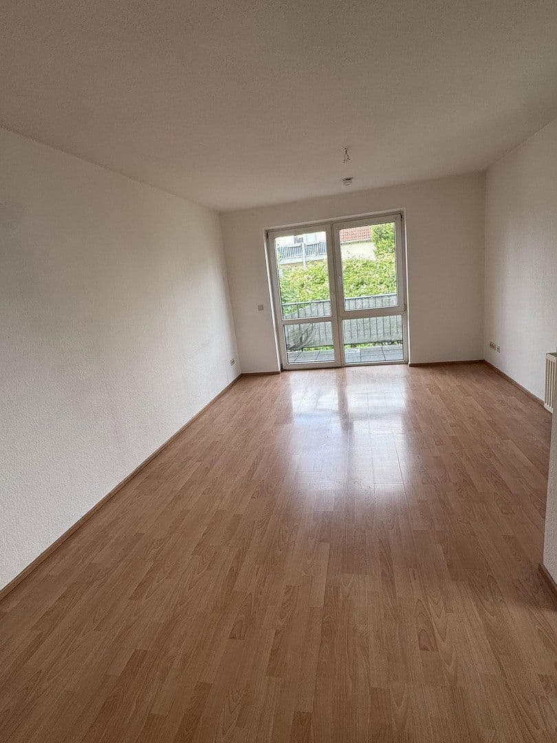 Prenájom bytu 2-izbový 50 m², Schönefeld, Brandenbursko Prenájom bytu 2-izbový 50 m², Schönefeld, Brandenbursko