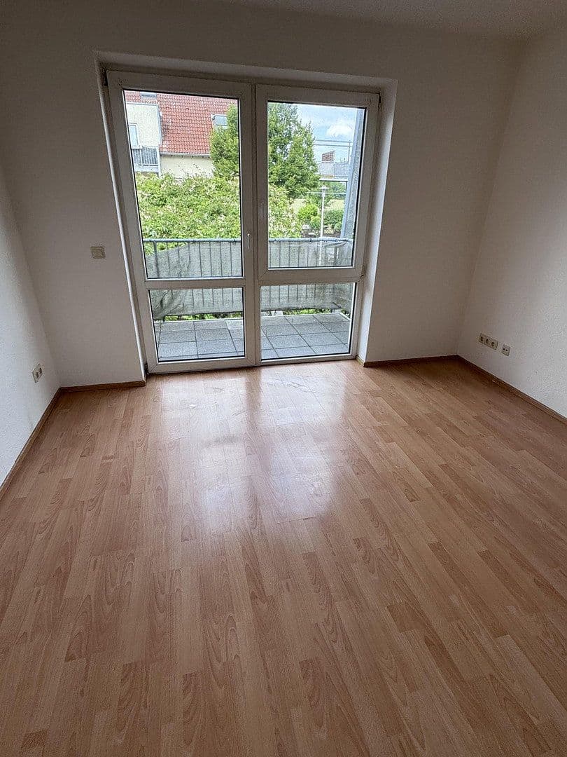 Prenájom bytu 2-izbový 50 m², Schönefeld, Brandenbursko Prenájom bytu 2-izbový 50 m², Schönefeld, Brandenbursko