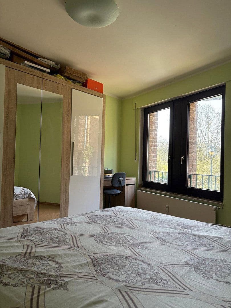 Prenájom bytu 2-izbový 70 m², Düsseldorf, Severné Porýnie - Westfálsko Prenájom bytu 2-izbový 70 m², Düsseldorf, Severné Porýnie - Westfálsko