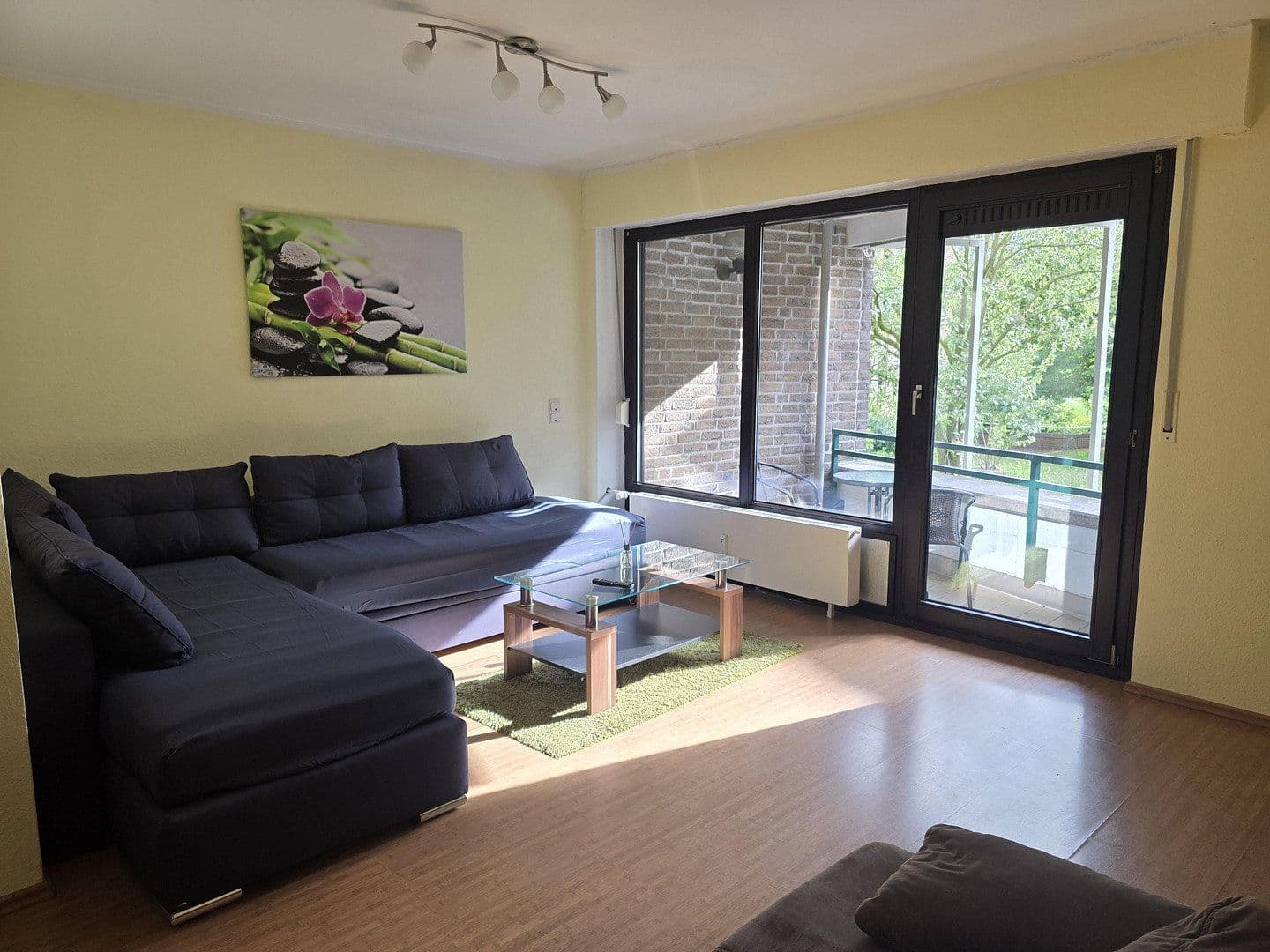 Prenájom bytu 2-izbový 70 m², Düsseldorf, Severné Porýnie - Westfálsko Prenájom bytu 2-izbový 70 m², Düsseldorf, Severné Porýnie - Westfálsko