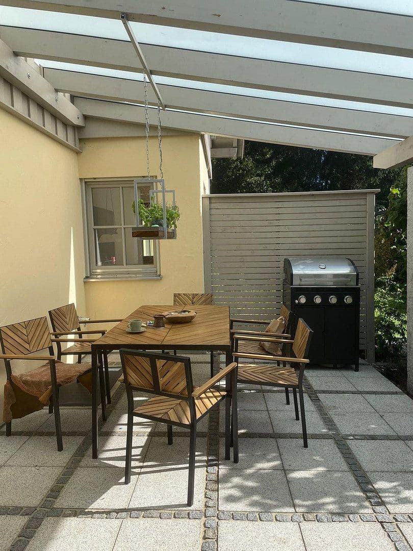Prenájom domu 145 m², pozemek 546 m², Kolbermoor, Bavorsko Prenájom domu 145 m², pozemek 546 m², Kolbermoor, Bavorsko