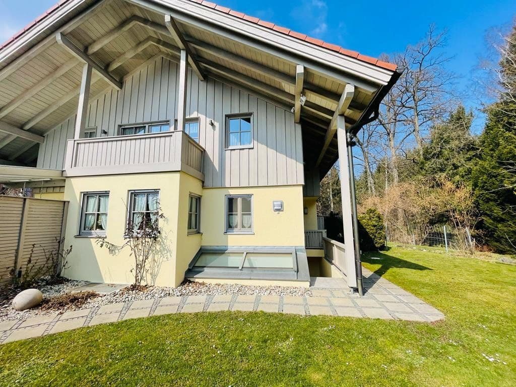 Prenájom domu 145 m², pozemek 546 m², Kolbermoor, Bavorsko Prenájom domu 145 m², pozemek 546 m², Kolbermoor, Bavorsko