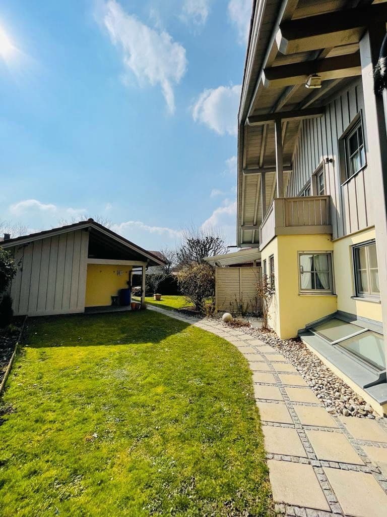 Prenájom domu 145 m², pozemek 546 m², Kolbermoor, Bavorsko Prenájom domu 145 m², pozemek 546 m², Kolbermoor, Bavorsko