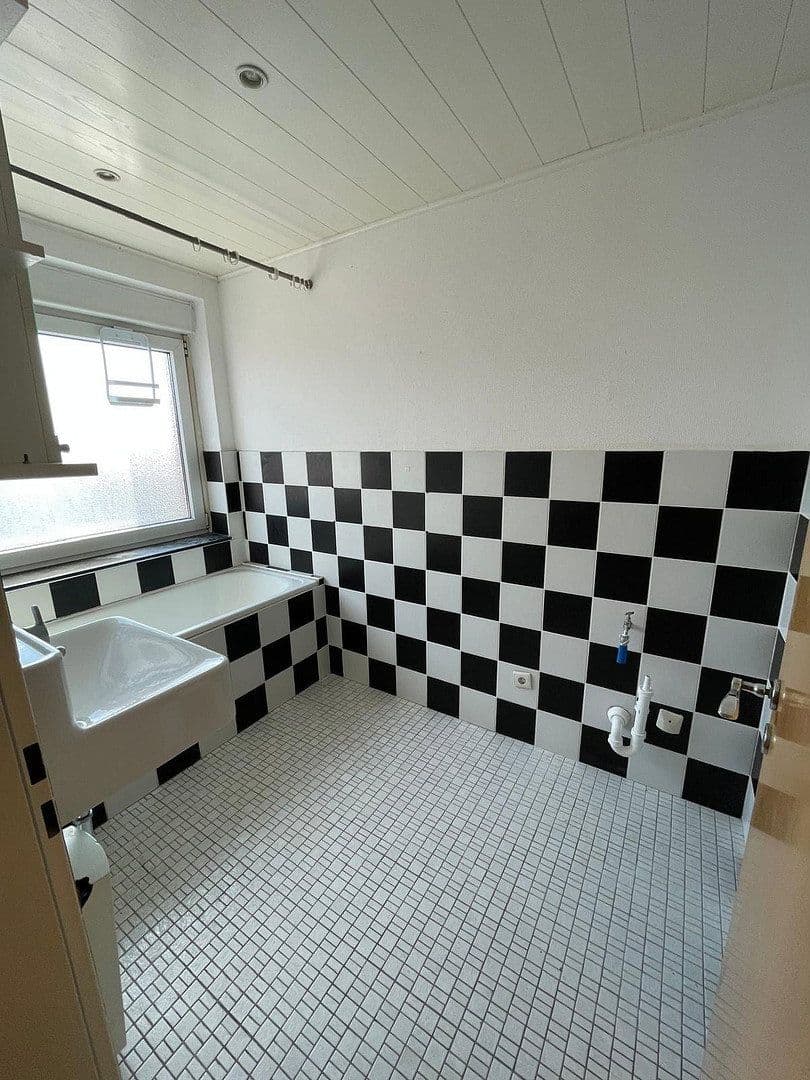Prenájom bytu 3-izbový 60 m², Perricher Weg 31, Wesel, Severné Porýnie - Westfálsko Prenájom bytu 3-izbový 60 m², Perricher Weg 31, Wesel, Severné Porýnie - Westfálsko