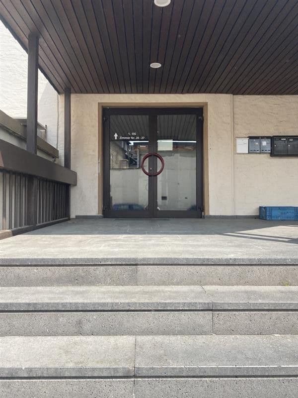 Prenájom kancelárie 320 m², Bad Neuenahr-Ahrweiler, Porýnie-Falcko Prenájom kancelárie 320 m², Bad Neuenahr-Ahrweiler, Porýnie-Falcko