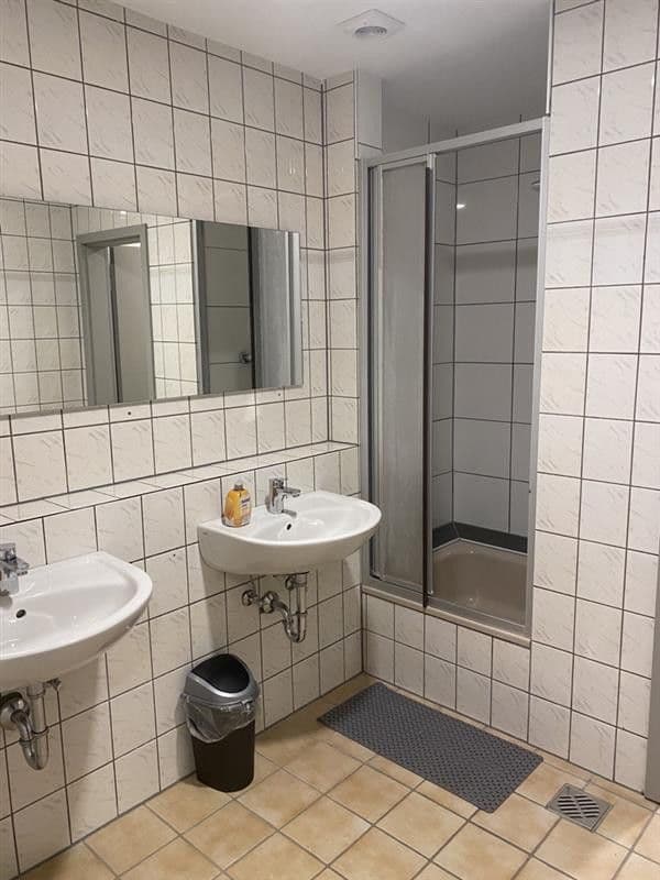 Prenájom kancelárie 320 m², Bad Neuenahr-Ahrweiler, Porýnie-Falcko Prenájom kancelárie 320 m², Bad Neuenahr-Ahrweiler, Porýnie-Falcko