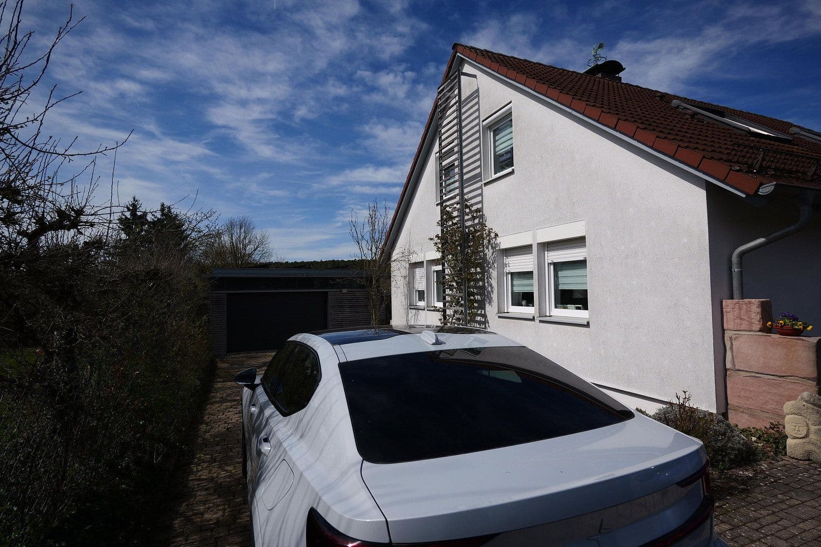 Predaj domu 225 m², pozemek 659 m², Neunkirchen am Brand, Bavorsko Predaj domu 225 m², pozemek 659 m², Neunkirchen am Brand, Bavorsko