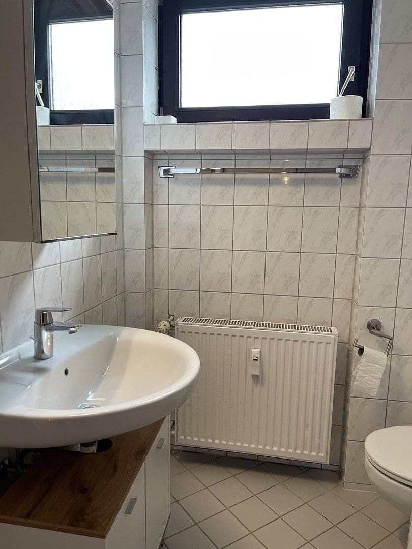 Prenájom bytu 4-izbový 120 m², Wiesenau 21, Frankfurt am Main, Hesensko Prenájom bytu 4-izbový 120 m², Wiesenau 21, Frankfurt am Main, Hesensko