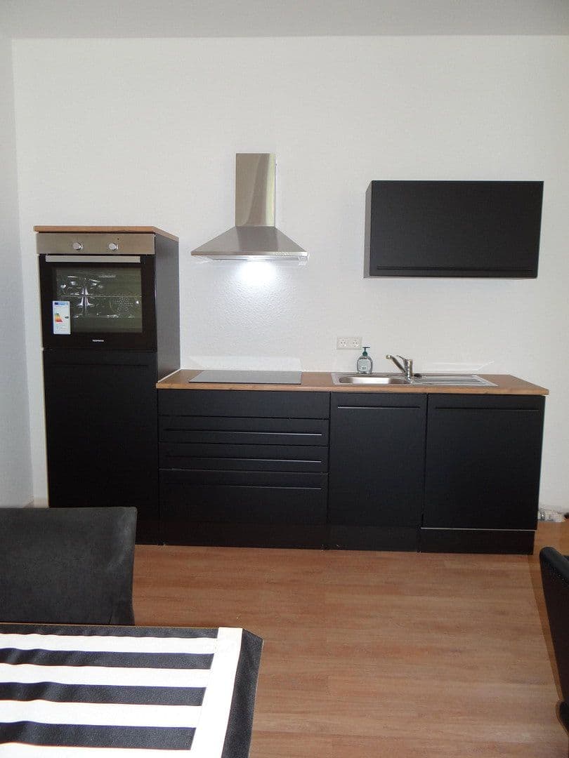 Prenájom bytu 3-izbový 88 m², Herdweg 35, Stuttgart, Bádensko-Wurttembersko Prenájom bytu 3-izbový 88 m², Herdweg 35, Stuttgart, Bádensko-Wurttembersko