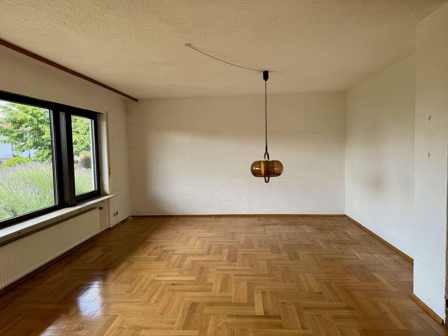 Predaj domu 131 m², pozemek 369 m², Stauferstraße 15, Sinsheim, Bádensko-Wurttembersko Predaj domu 131 m², pozemek 369 m², Stauferstraße 15, Sinsheim, Bádensko-Wurttembersko