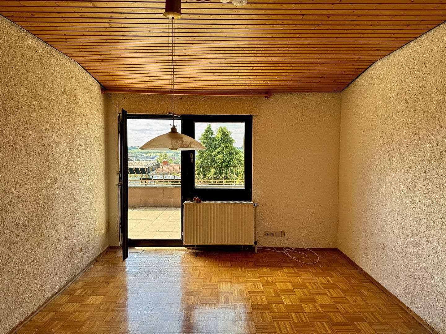 Predaj domu 131 m², pozemek 369 m², Stauferstraße 15, Sinsheim, Bádensko-Wurttembersko Predaj domu 131 m², pozemek 369 m², Stauferstraße 15, Sinsheim, Bádensko-Wurttembersko