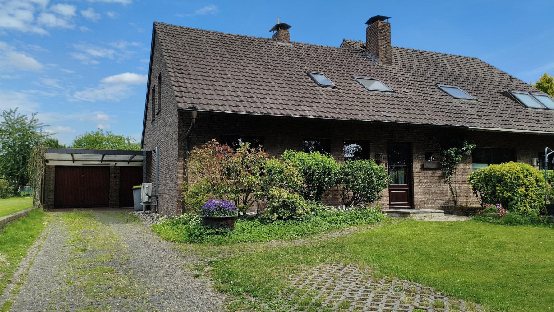 Predaj domu 175 m², pozemek 906 m², Duisburg, Severné Porýnie - Westfálsko Predaj domu 175 m², pozemek 906 m², Duisburg, Severné Porýnie - Westfálsko