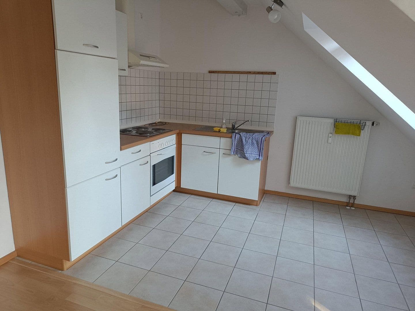 Prenájom bytu 1-izbový 35 m², An der Deutenhofkapelle 1, Bad Abbach, Bavorsko Prenájom bytu 1-izbový 35 m², An der Deutenhofkapelle 1, Bad Abbach, Bavorsko
