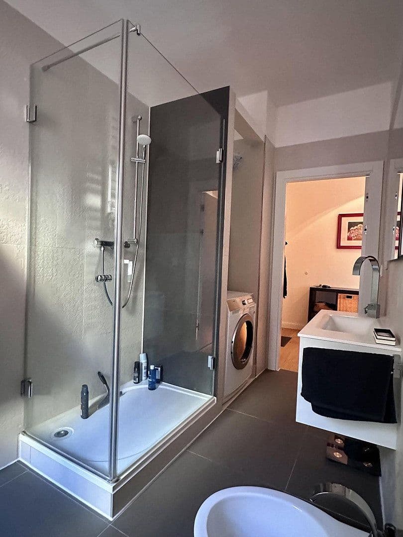 Prenájom bytu 1-izbový 58 m², Katzbachstrasse, 17, Berlin, Berlín Prenájom bytu 1-izbový 58 m², Katzbachstrasse, 17, Berlin, Berlín
