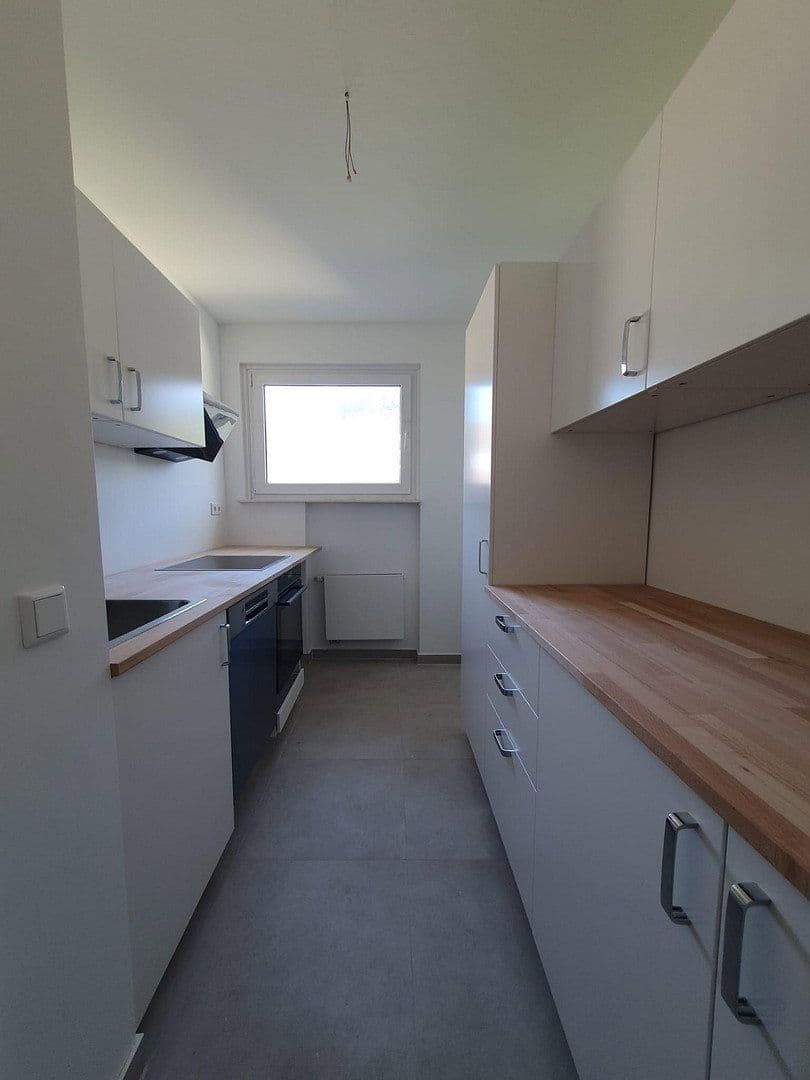 Prenájom bytu 3-izbový 62 m², Düsseldorf, Severné Porýnie - Westfálsko Prenájom bytu 3-izbový 62 m², Düsseldorf, Severné Porýnie - Westfálsko