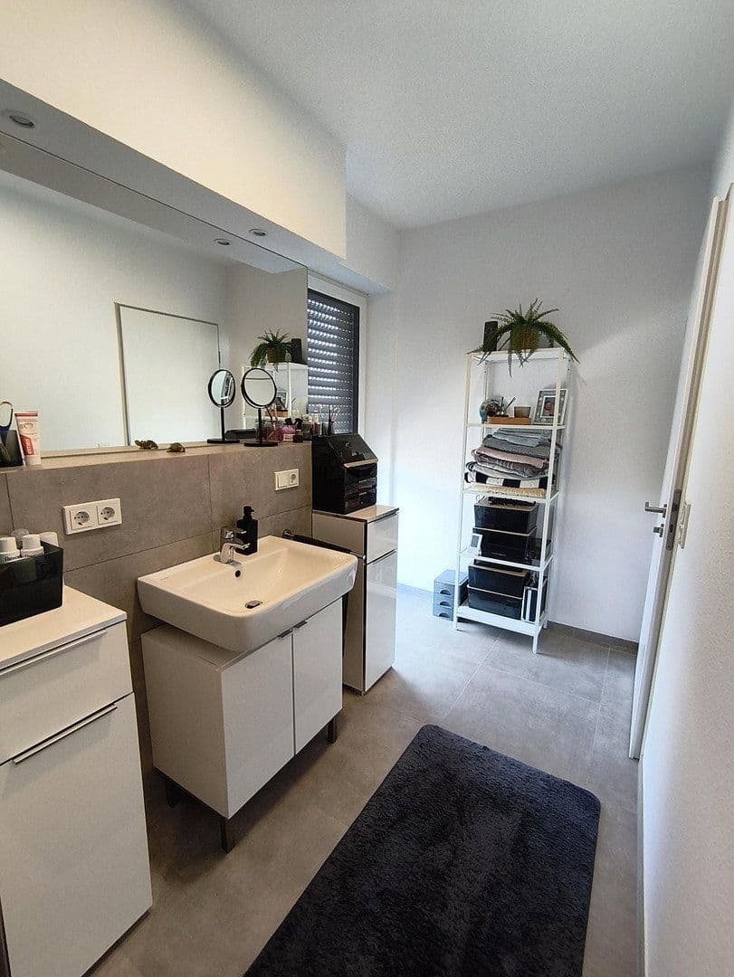 Prenájom bytu 3-izbový 95 m², Wichernstr. 8, Neuenkirchen, Severné Porýnie - Westfálsko Prenájom bytu 3-izbový 95 m², Wichernstr. 8, Neuenkirchen, Severné Porýnie - Westfálsko