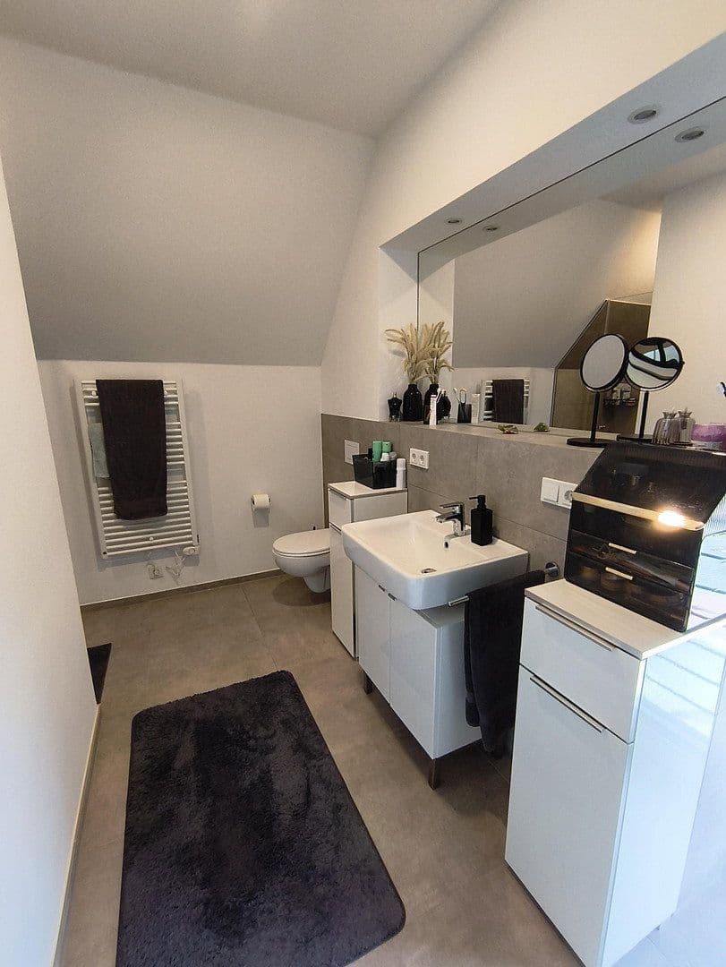 Prenájom bytu 3-izbový 95 m², Wichernstr. 8, Neuenkirchen, Severné Porýnie - Westfálsko Prenájom bytu 3-izbový 95 m², Wichernstr. 8, Neuenkirchen, Severné Porýnie - Westfálsko