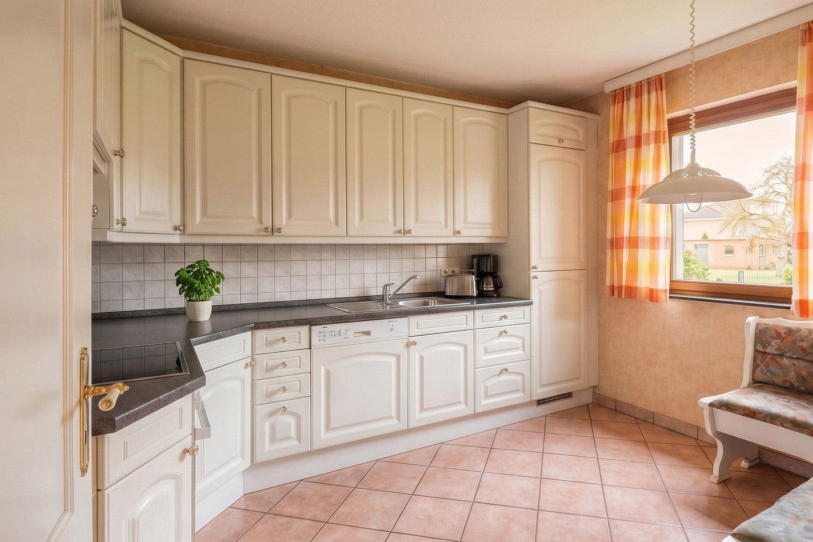 Predaj domu 177 m², pozemek 577 m², Martin-Luther-Straße 6a, Sittensen, Dolné Sasko Predaj domu 177 m², pozemek 577 m², Martin-Luther-Straße 6a, Sittensen, Dolné Sasko