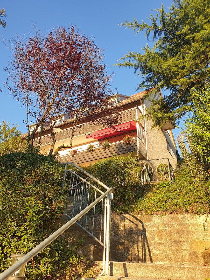 Prenájom bytu 64 m², Stuttgart, Bádensko-Wurttembersko Prenájom bytu 64 m², Stuttgart, Bádensko-Wurttembersko