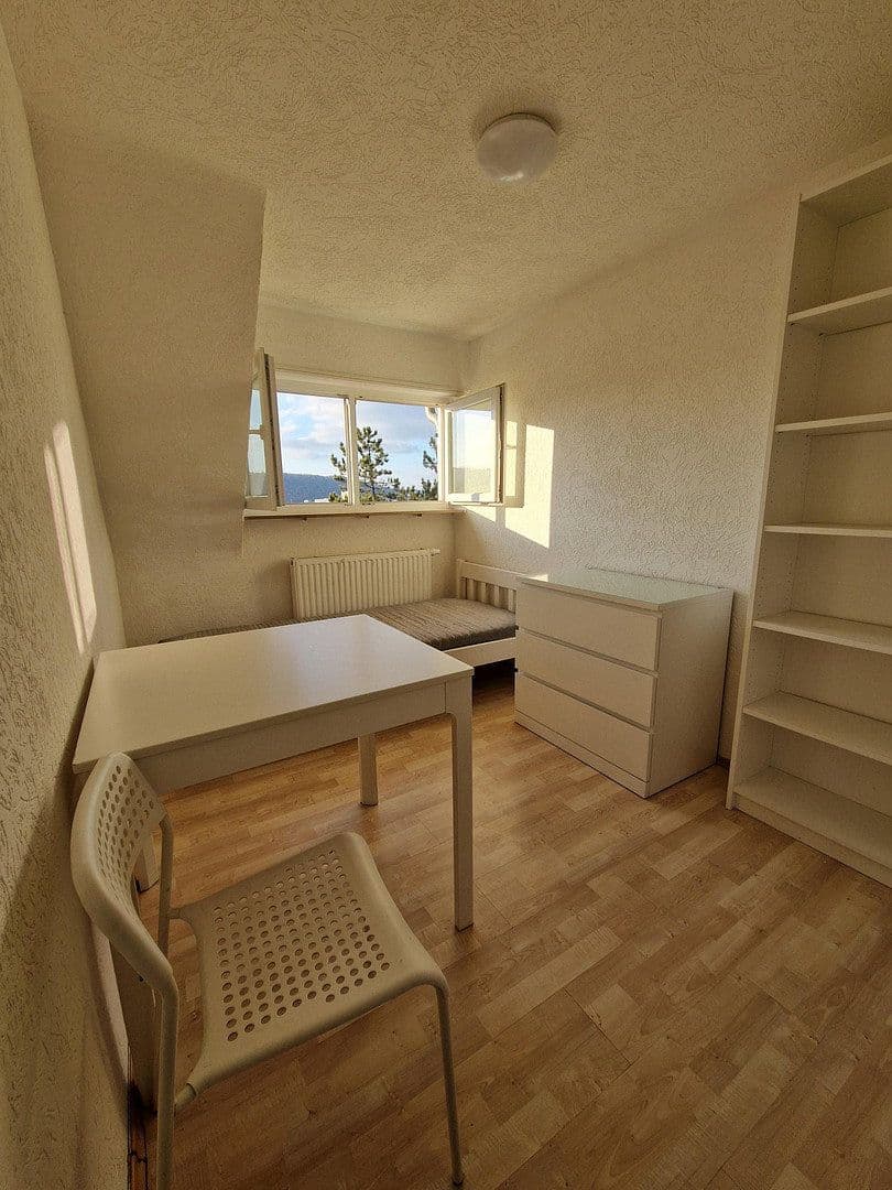 Prenájom bytu 64 m², Stuttgart, Bádensko-Wurttembersko Prenájom bytu 64 m², Stuttgart, Bádensko-Wurttembersko