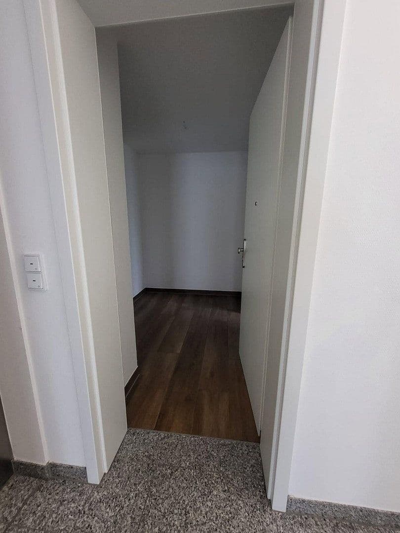 Prenájom bytu 3-izbový 75 m², Friedrichstraße 25c, Hanau, Hesensko Prenájom bytu 3-izbový 75 m², Friedrichstraße 25c, Hanau, Hesensko