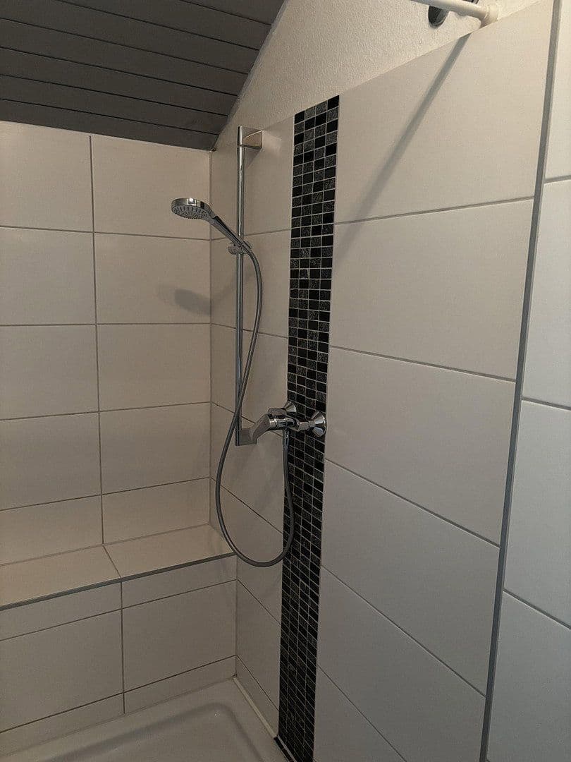 Prenájom domu 198 m², pozemek 816 m², Am Bismarckturm 64, Stuttgart, Bádensko-Wurttembersko Prenájom domu 198 m², pozemek 816 m², Am Bismarckturm 64, Stuttgart, Bádensko-Wurttembersko