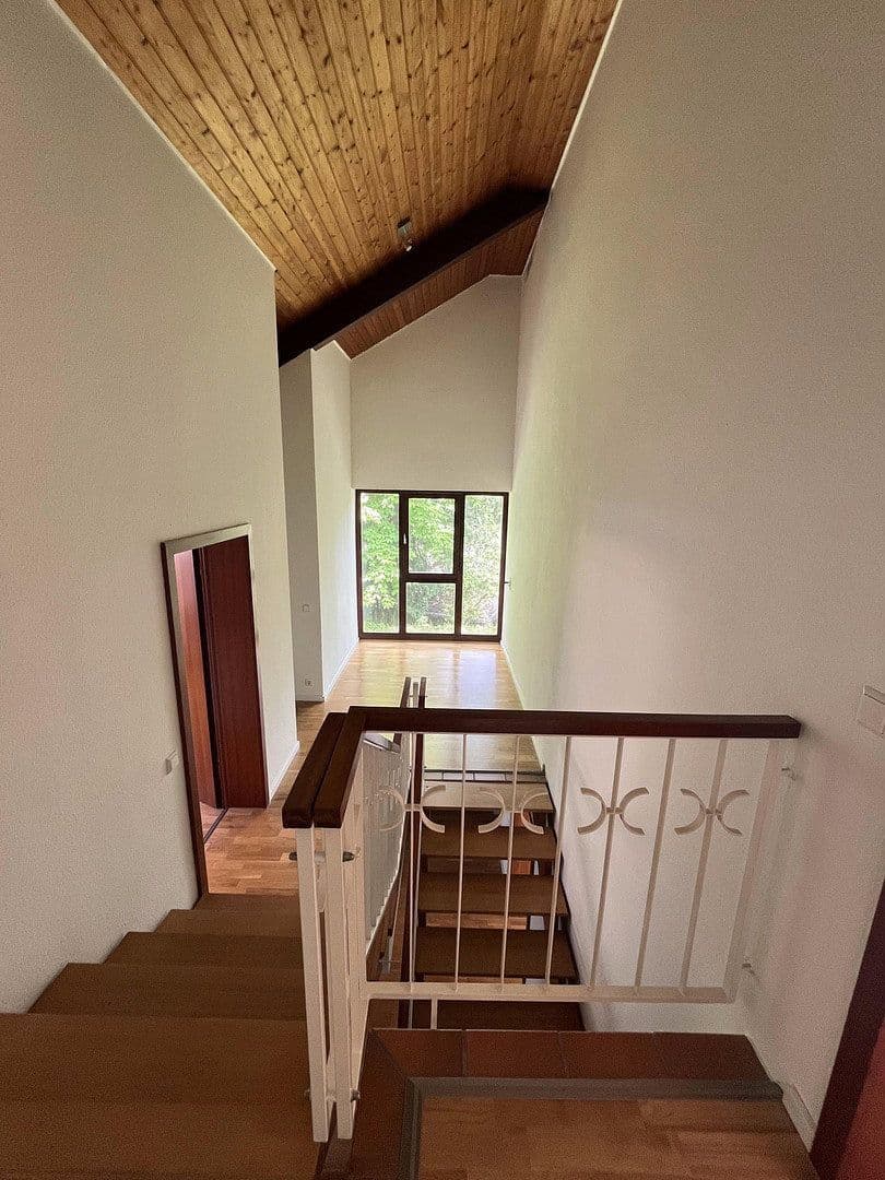 Prenájom domu 198 m², pozemek 816 m², Am Bismarckturm 64, Stuttgart, Bádensko-Wurttembersko Prenájom domu 198 m², pozemek 816 m², Am Bismarckturm 64, Stuttgart, Bádensko-Wurttembersko