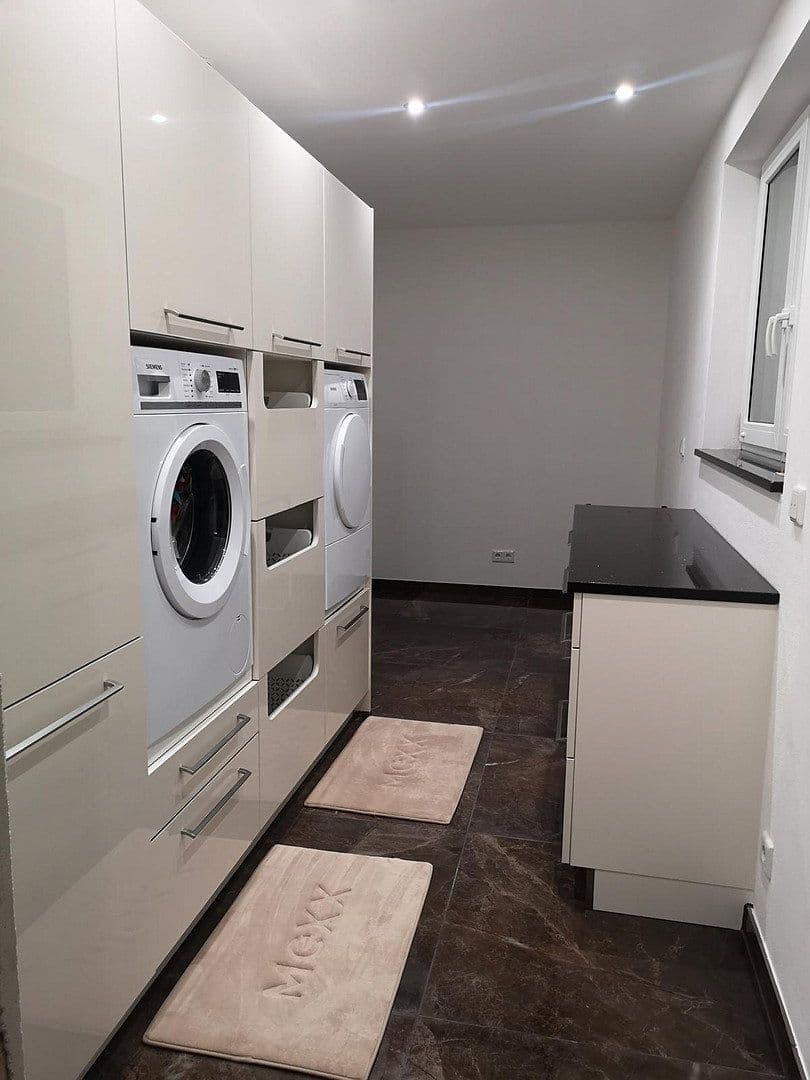 Predaj domu 275 m², pozemek 2.263 m², Simbach, Bavorsko Predaj domu 275 m², pozemek 2.263 m², Simbach, Bavorsko