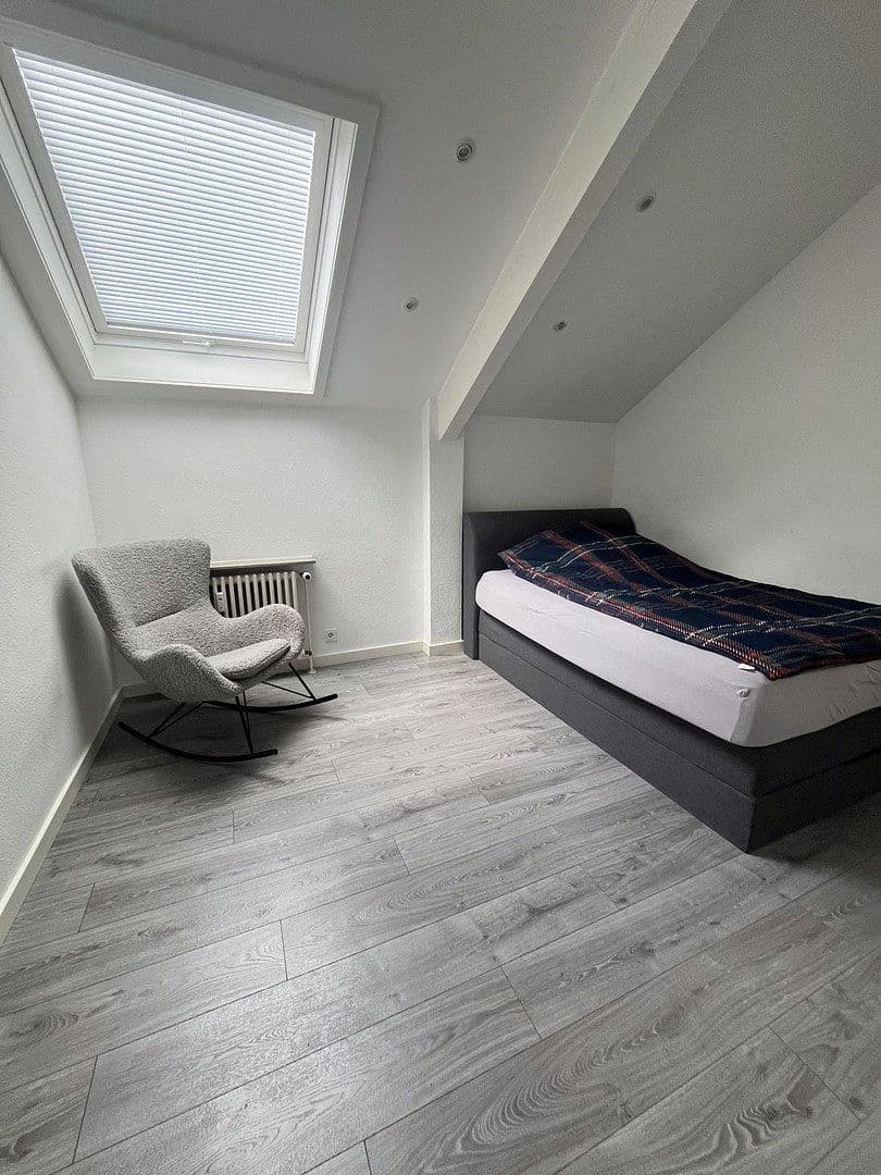 Prenájom domu 183 m², pozemek 762 m², Am Bismarckturm 62, Stuttgart, Bádensko-Wurttembersko Prenájom domu 183 m², pozemek 762 m², Am Bismarckturm 62, Stuttgart, Bádensko-Wurttembersko
