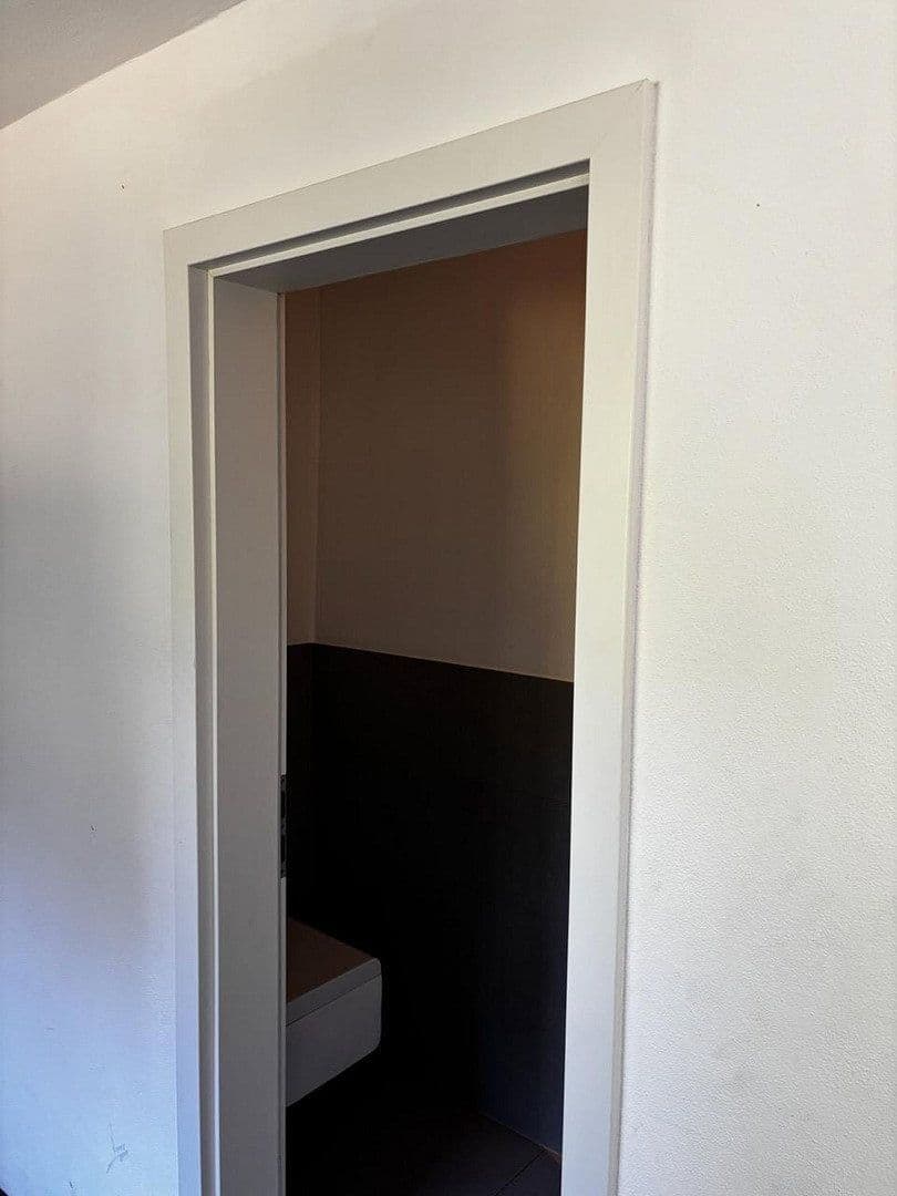 Prenájom domu 183 m², pozemek 762 m², Am Bismarckturm 62, Stuttgart, Bádensko-Wurttembersko Prenájom domu 183 m², pozemek 762 m², Am Bismarckturm 62, Stuttgart, Bádensko-Wurttembersko