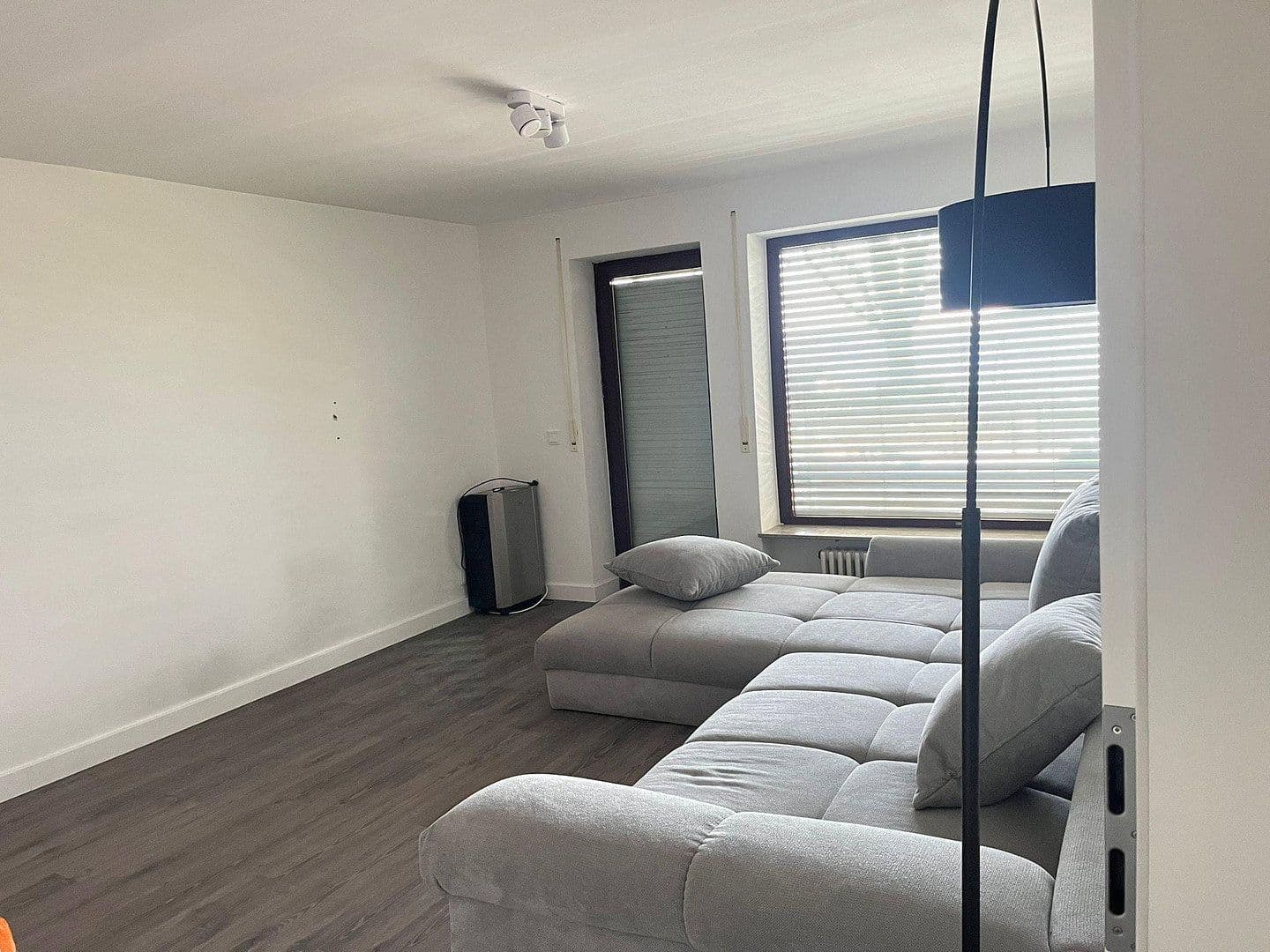 Prenájom domu 183 m², pozemek 762 m², Am Bismarckturm 62, Stuttgart, Bádensko-Wurttembersko Prenájom domu 183 m², pozemek 762 m², Am Bismarckturm 62, Stuttgart, Bádensko-Wurttembersko