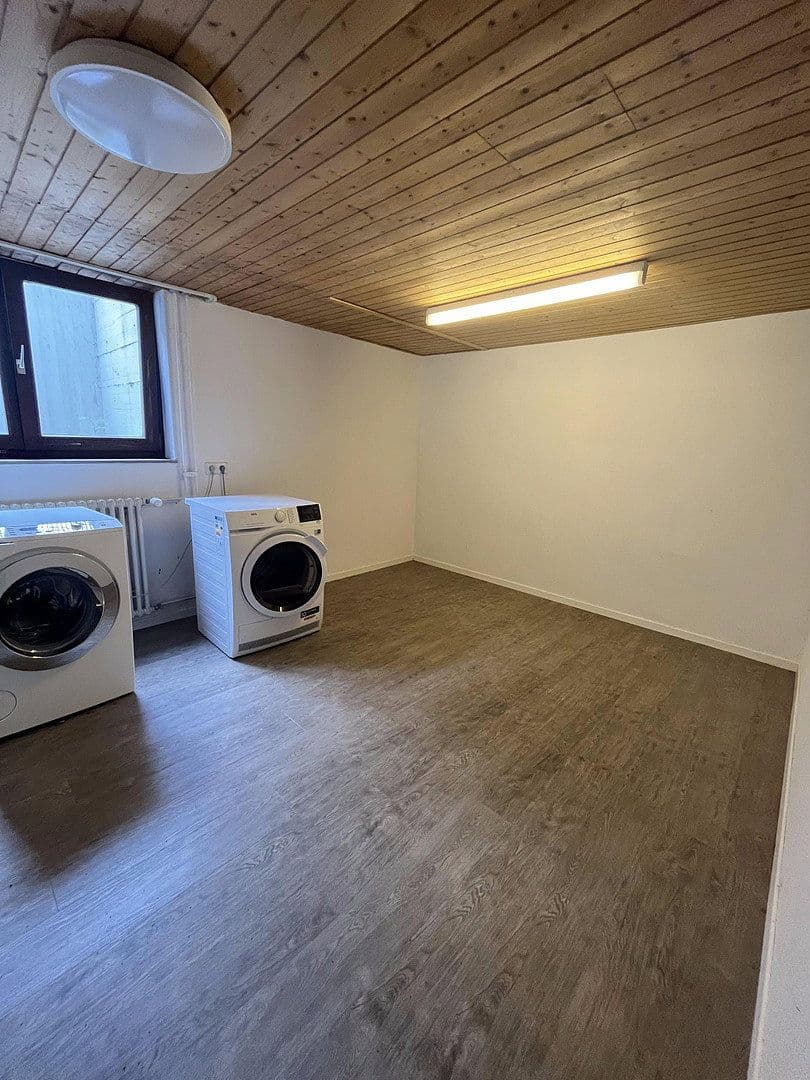 Prenájom domu 183 m², pozemek 762 m², Am Bismarckturm 62, Stuttgart, Bádensko-Wurttembersko Prenájom domu 183 m², pozemek 762 m², Am Bismarckturm 62, Stuttgart, Bádensko-Wurttembersko