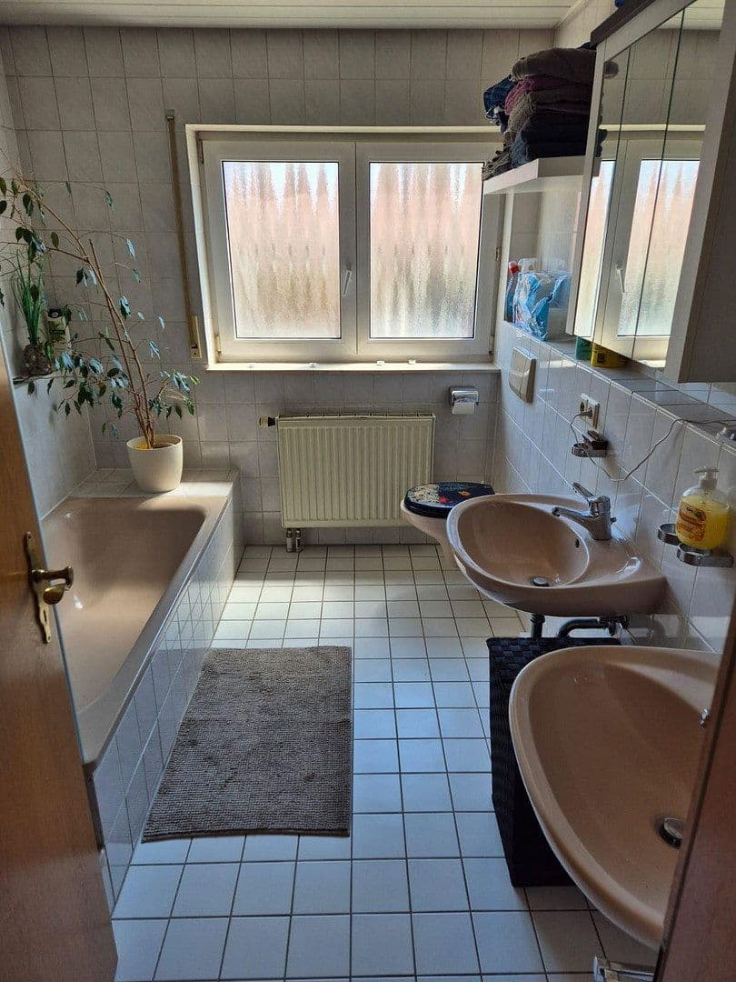 Predaj domu 503 m², pozemek 872 m², Achern, Bádensko-Wurttembersko Predaj domu 503 m², pozemek 872 m², Achern, Bádensko-Wurttembersko